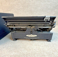 Vtg Remington Noiseless Typewriter Model 7 Portable Restoration Project & Case