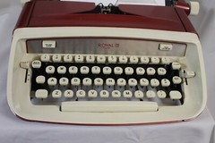 Vtg Royal McBee Typewriter Manual Case Key Magic Column Margin Tested Video