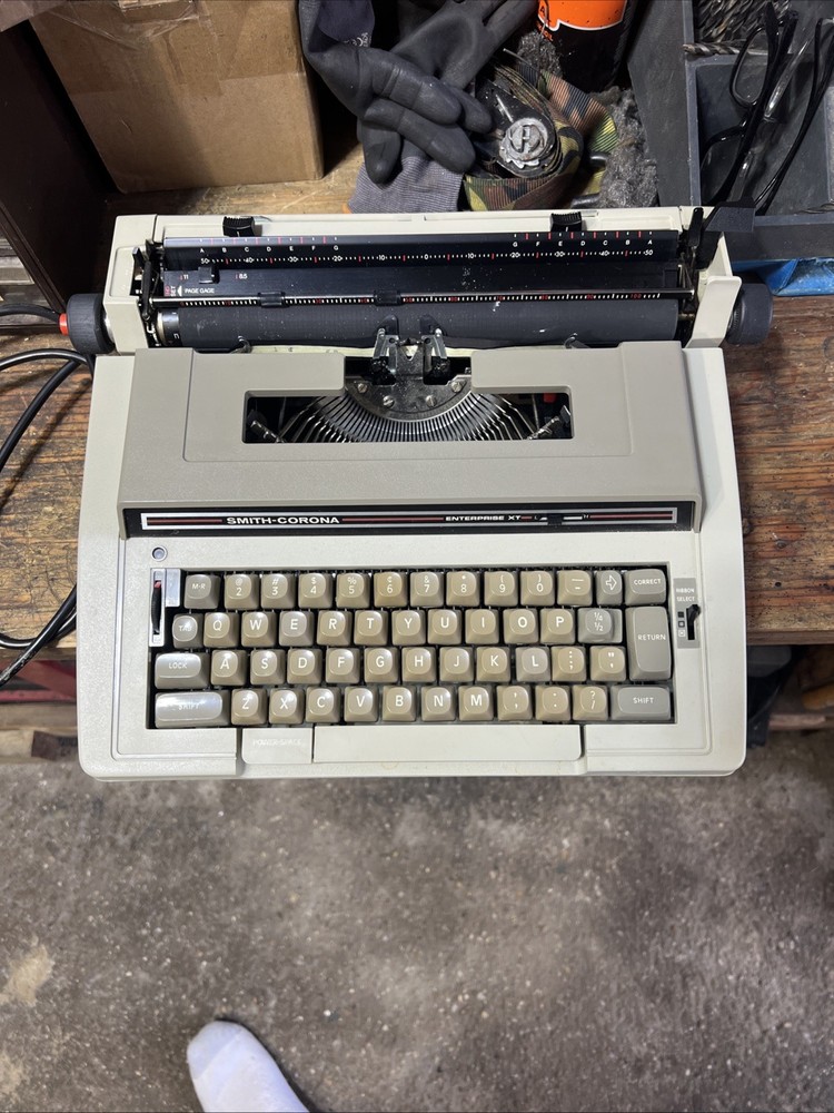 Smith Corona Enterprise Xt Electric Typewriter Vintage ￼