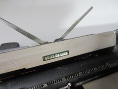 Gray 1955 Royal Quiet De Luxe Typewriter w Case Manual Key Serviced New Ribbon