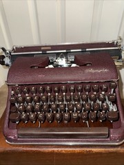 Olympia SM3/4 Typewriter Cranberry Color Made In Germany