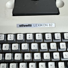 Olivetti Lexikon 82 Typewriter Electric Portable with case (jams up, see desc)