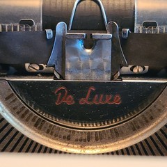 Vintage 1962 Olympia SM7 De Luxe Typewriter Modern Elite No. 66.