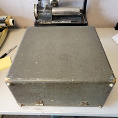 1950s Underwood Champion Finger-Flite Portable Manual Typewriter W/ Case WORKING