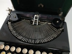 VTG Antique 1920’s Remington Portable Typewriter w/ German Type Keys WORKS Rare!