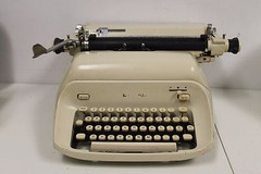 Vintage Royal Empress Heavy Duty Manual Mechanical Typewriter White Pearl