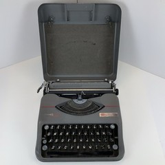 Vintage 1952 Hermes Rocket Typewriter Rare Bilingual French Canada QWERTY Clean