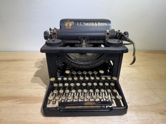 Vintage L.C. Smith & Bros | No. 8 Manual Typewriter | Antique | USA Collectible