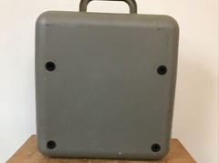 Vintage Underwood 319 Beige Green Portable Typewriter w/ Travel Case + Handles