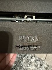 Vintage 1953 Royal Quiet De Luxe Deluxe Portable Typewriter Green Gray Hard Case
