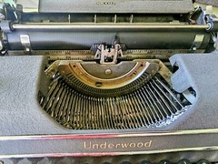 VTG 1936 Underwood Champion Portable Manual Typewriter W/Original Case USA Made