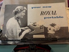 Vintage 1957 Royal Quiet Deluxe Teal Blue Typewriter & Tweed Case VGC New Ribbon