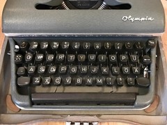 Olympia Manual Typewriter West Germany Vintage Wooden Case For Repair Display