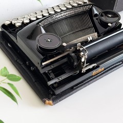 Erika S Typewriter | 1930s | Working | Serviced | UPS 3-Day to US/CAN