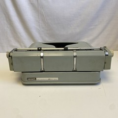 Hermes 3000 Typewriter Seafoam Green – Untested/For Parts – HEBREW Language