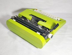 Olivetti Lettera 35 Typewriter Mojito Green Vintage Mario Bellini QWERTY