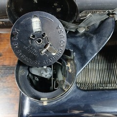 1930’s Royal KHM Working Antique Desktop Typewriter in good condition TD
