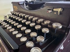 1928 Royal Model P Portable Typewriter • Rare Burgundy Alligator Finish • w/Case