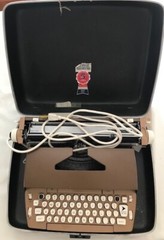 1962 Smith Corona Coronet 10 Automatic Typewriter in Beige – IT WORKS!