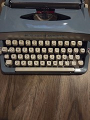 Midland Porta-Pal Typewriter Made By Brother Late 60s