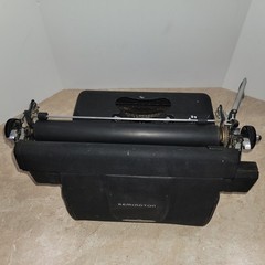 Vintage 40’s Remington Rand KMC Model 17 Desktop Typewriter Black Crinkle Matte