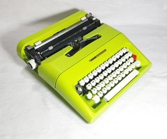 Olivetti Lettera 35 Typewriter Mojito Green Vintage Mario Bellini QWERTY