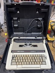 Smith Corona Enterprise Xt Electric Typewriter Vintage ￼
