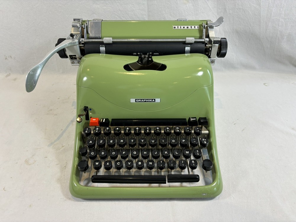 Olivetti Graphika 1957-1959 Rare Typewriter