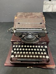 Royal Portable Deep Red Typewriter With Case Works