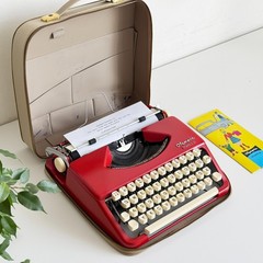Olympia Splendid 33 Typewriter | 1960s Germany | red | maintained | UPS Express
