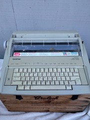 Brother GX-7750 Electronic Daisy Wheel Typewriter Powers On Portable USA Made
