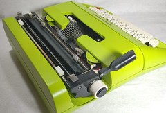 Olivetti Lettera 35 Typewriter Mojito Green Vintage Mario Bellini QWERTY