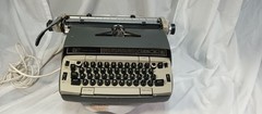 Smith-Corona Electra 120 Electric Portable Typewriter Vintage FOR PARTS NOT WORK