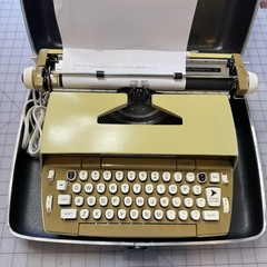 VTG Smith Corona Coronet Automatic 12 Brown-Tan Electric Typewriter W/Case