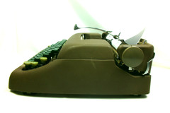 Vintage Smith-Corona Sterling Manual Typewriter w/ Case 1953 Green Keys READ