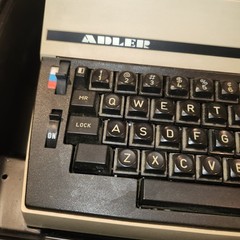Vintage 1972 Adler Satellite 2001 Electric Typewriter W/ Case GERMANY Tested
