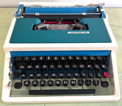 Rare Teal Blue Underwood 315 Typewriter • “Cursive” Script Typeface • w/Case