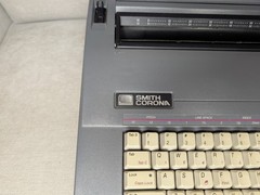 Smith Corona SL 575 Electric Typewriter Spell-Right Dictionary AS-IS Untested