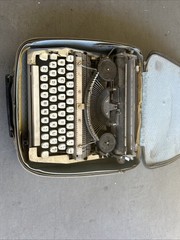 Smith Corona Skyriter Portable Manual Typewriter 1950s Vintage with Metal Case