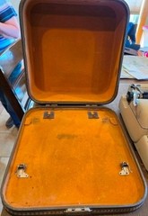 Vintage Remington Quiet-Riter Manual Typewriter with Case Excellent Cond – WORKS
