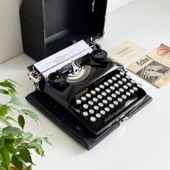 Erika S Typewriter | 1930s | Working | Serviced | UPS 3-Day to US/CAN