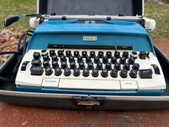 Simpsons Sears Celebrity Power 12 Vintage Electric Typewriter w/Case Key Works