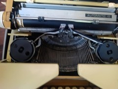 Smith-Corona Coronet Automatic 10 Electric Typewriter with Case Tested Works