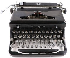 1938 Royal ‘B’ Portable Typewriter