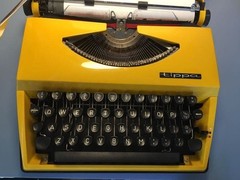 Adler Tippa Yellow Typewriter w/Case Vintage Germany For Parts Repair From Japan