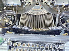 Vintage Used Royal KMM “Magic Margin” Typewriter 1947