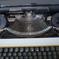 Vintage Olympia International Olympiette Typewriter. Model S12 – WORKS 100%