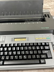 Vintage Mid 1980’s Panasonic T32 Electronic Typewriter Working