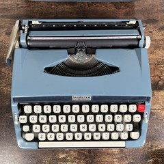 Brother Webster XL-500 Typewriter Blue Vintage w/ Case Untested For Parts