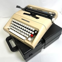 Olivetti LETTERA 35 Typewriter Tested Made in Spain,1970s (please read)